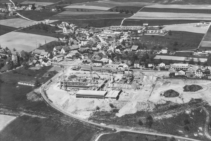 Cantiere del centro di terapia reintegrativa di Bellikon, 1971