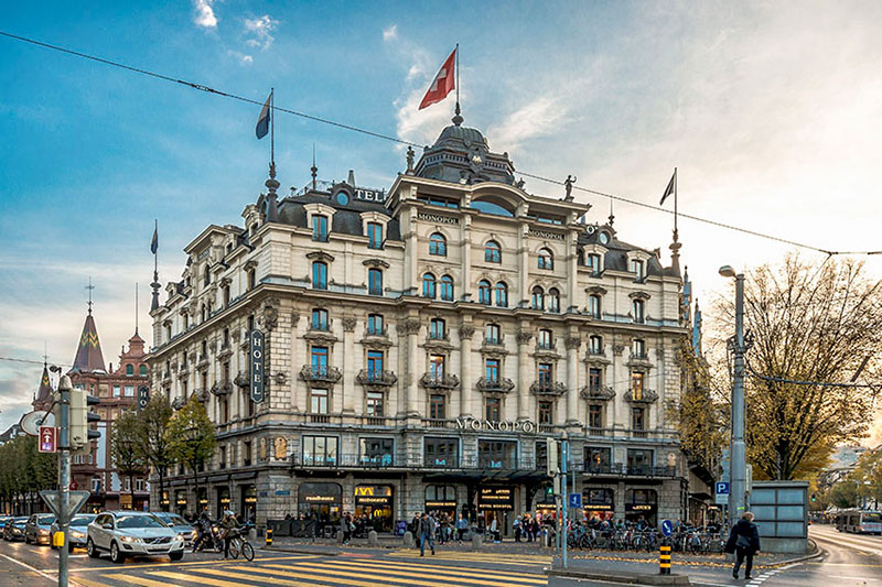 L'hotel Monopol di Lucerna ai giorni nostri.